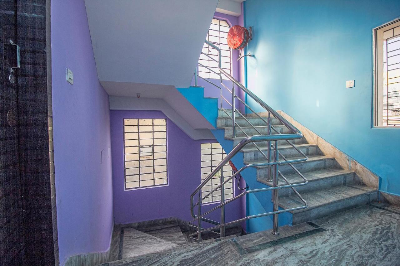 Spot On 24229 Radharani Lodge Siliguri Exterior foto